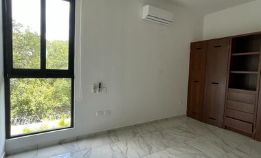 CASA EN RENTA LAGOS DEL SOL CANCUN
