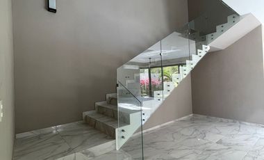 CASA EN RENTA LAGOS DEL SOL CANCUN