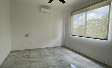 CASA EN RENTA LAGOS DEL SOL CANCUN