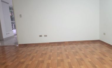 LINDA CASA 260M2 CERCA AL JOCKEY EN SAN BORJA