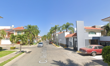 VENTA DE CASA EN GUADALAJARA RESIDENCIAL JOYAS DEL NI