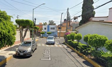 Hermosa y amplia casa en Condominio Iztapalapa