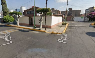 Hermosa y amplia casa en Condominio Iztapalapa