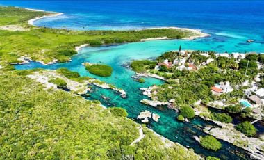 ESPECTACULAR VILLA EN AKUMAL (FRENTE LAGUNA YALKU)
