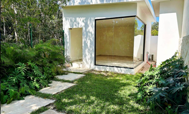 ESPECTACULAR VILLA EN AKUMAL (FRENTE LAGUNA YALKU)
