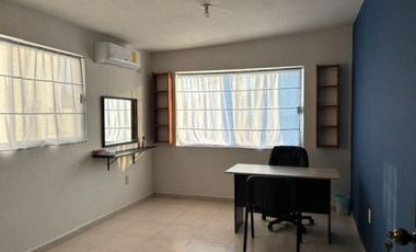 Excelente casa en col. Petrolera muy bien ubicada