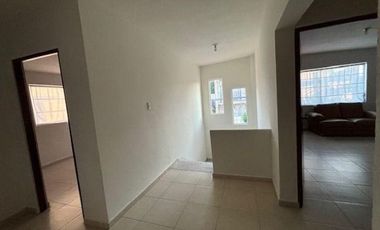 Excelente casa en col. Petrolera muy bien ubicada