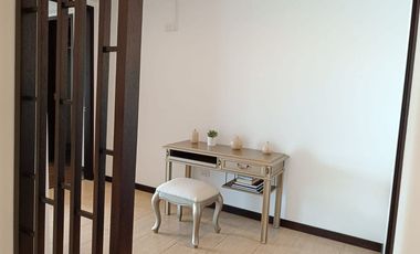 Departamento Lujoso Amoblado en Renta 3Hab 2P Bosmediano, edificio con piscina en Bellavista la carolina