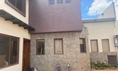 Elegante villa en venta Urb. Privada sector residencial Gran Aki - Narancay
