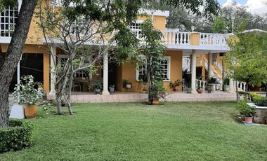 Ofrezco Quinta en Venta en Cadereyta Jimenez