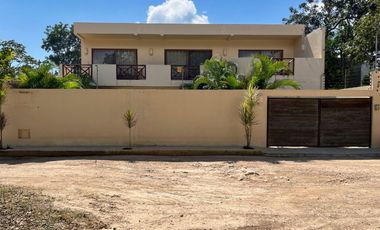 Residencia en Distrito de la Selva, en venta, con alberca privada, Centro, Tulum