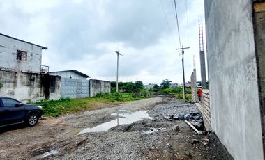 Alquiler de bodega nueva en Duran 1000m2, con baños y cisterna