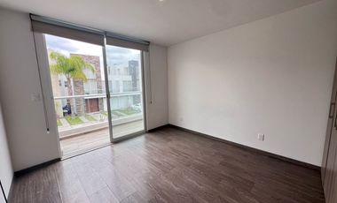 Casa en renta en Lomas de Angelopolis III