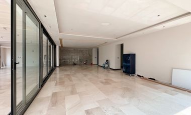 Residencia en Renta en Coto Los Frailes de Lujo, Nueva con amenidades en Zona Dorada Puerta de Hierro Zapopan.