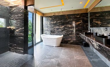 Residencia en Renta en Coto Los Frailes de Lujo, Nueva con amenidades en Zona Dorada Puerta de Hierro Zapopan.