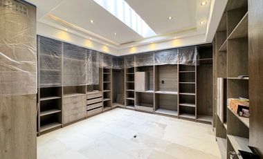 Residencia en Renta en Coto Los Frailes de Lujo, Nueva con amenidades en Zona Dorada Puerta de Hierro Zapopan.