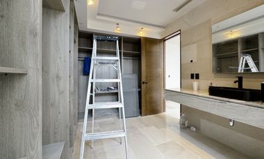 Residencia en Renta en Coto Los Frailes de Lujo, Nueva con amenidades en Zona Dorada Puerta de Hierro Zapopan.