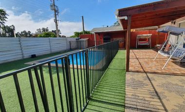 SE ARRIENDA CASA AMOBLADA EN CONDOMINIO DE ALGARROBO