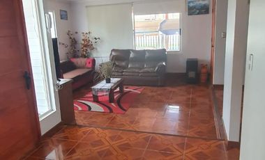 SE ARRIENDA CASA AMOBLADA EN CONDOMINIO DE ALGARROBO