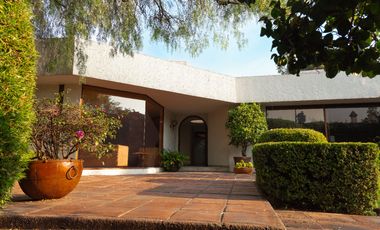 CASA EN VENTA EN JARDINES DEL PEDREGAL .
