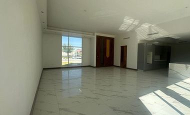 RESIDENCIA NUEVA DE UNA PLANTA EN CAMPOS ELISEOS