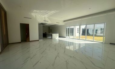 RESIDENCIA NUEVA DE UNA PLANTA EN CAMPOS ELISEOS