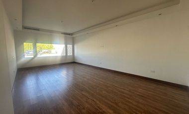 RESIDENCIA NUEVA DE UNA PLANTA EN CAMPOS ELISEOS