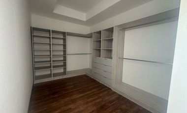 RESIDENCIA NUEVA DE UNA PLANTA EN CAMPOS ELISEOS