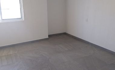 RENTA BONITA Y AMPLIA CASA EN LA MEJOR UBICACION DE LA CIUDAD