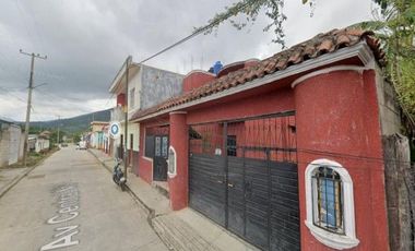 CASA LIT., Avenida Central Norte , Barrio San Antonio, 30353 Las Rosas, Chiapas.