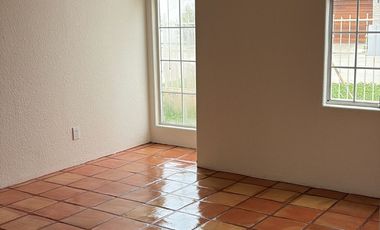 Casa amplia en zona tranquila