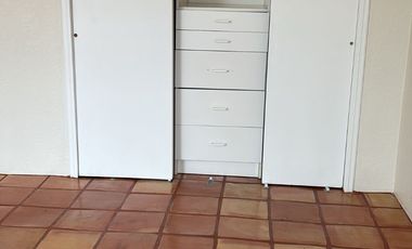 Casa amplia en zona tranquila