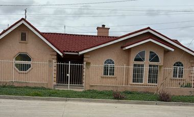 Casa amplia en zona tranquila