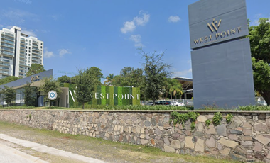 No es una casa, es el acceso a una oportunidad exclusiva!! Venta de Hermosa Casa en Remate Bancario EN PUERTA DEL BOSQUE ZAPOPAN JALISCO.