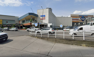 No es una casa, es el acceso a una oportunidad exclusiva!! Venta de Hermosa Casa en Remate Bancario EN PUERTA DEL BOSQUE ZAPOPAN JALISCO.