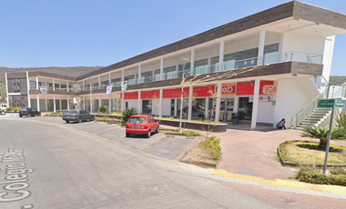 La tranquilidad de una gran decisión comienza aqui!! Venta De Casa En Remate Bancario, EN FORET RESIDENCIAL 2DA. SECCION ZAP. JAL