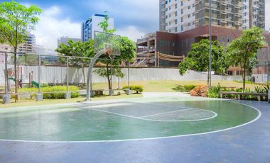 【RUSH SALE! 】Avida Riala Luxury Big 1BR / Highly Popular Condominium with an Excellent Location in Cebu City