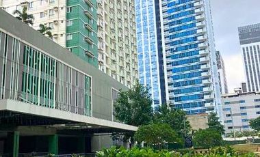 【RUSH SALE! 】Avida Riala Luxury Big 1BR / Highly Popular Condominium with an Excellent Location in Cebu City