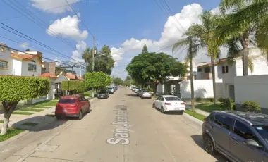 HERMOSA CASA DE OPORTUNIDAD EN RESIDENCIAL CORDILLERAS ZAP. JAL PRECIO POR TIEMPO LIMITADO $1587,000