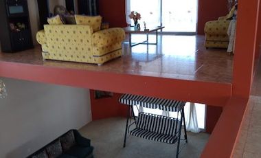 Casa con 4 villas amplio estacionamiento alberca con 4000 m2 en Cuautlancingo