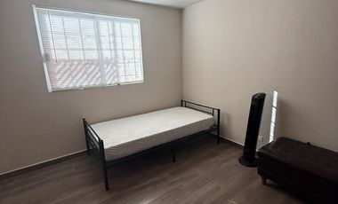 ATENCION EMPRESARIOS SE RENTA DEPARTAMENTO SEMIA AMUEBLADO