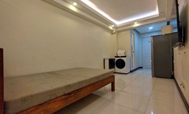 Mandaluyong Executive Mansion 2, 26 sqm, studio, semi furnished, Php 12k only! for rent
