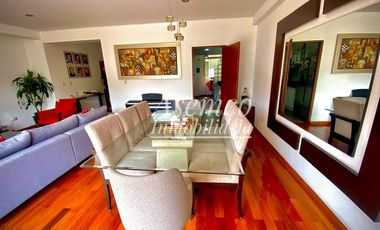 Ocasión!! VENTA DE MODERNO y AMPLIO DEPARTAMENTO EN SURCO CON DOS ESTACIONAMIENTOS