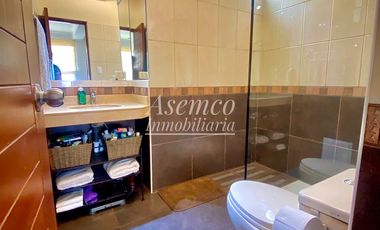 Ocasión!! VENTA DE MODERNO y AMPLIO DEPARTAMENTO EN SURCO CON DOS ESTACIONAMIENTOS