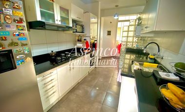 Ocasión!! VENTA DE MODERNO y AMPLIO DEPARTAMENTO EN SURCO CON DOS ESTACIONAMIENTOS