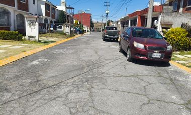 CASA EN VENTA EN FRACCIONAMIENTO EL PORVENIR ZINACANTEPEC