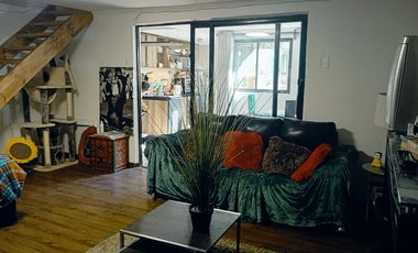 VENTA HERMOSA CASA ESQUINA CON LOCAL COMERCIAL EN QUINTA NORMAL
