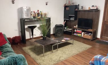VENTA HERMOSA CASA ESQUINA CON LOCAL COMERCIAL EN QUINTA NORMAL
