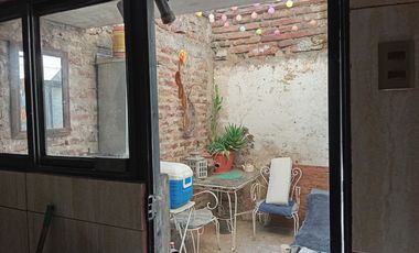 VENTA HERMOSA CASA ESQUINA CON LOCAL COMERCIAL EN QUINTA NORMAL