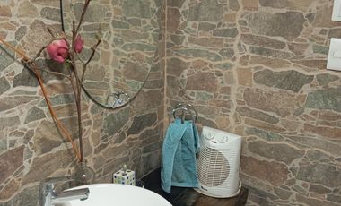 VENTA HERMOSA CASA ESQUINA CON LOCAL COMERCIAL EN QUINTA NORMAL